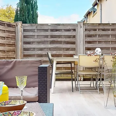 Villa Cozy Family House Double Terrace & Parking